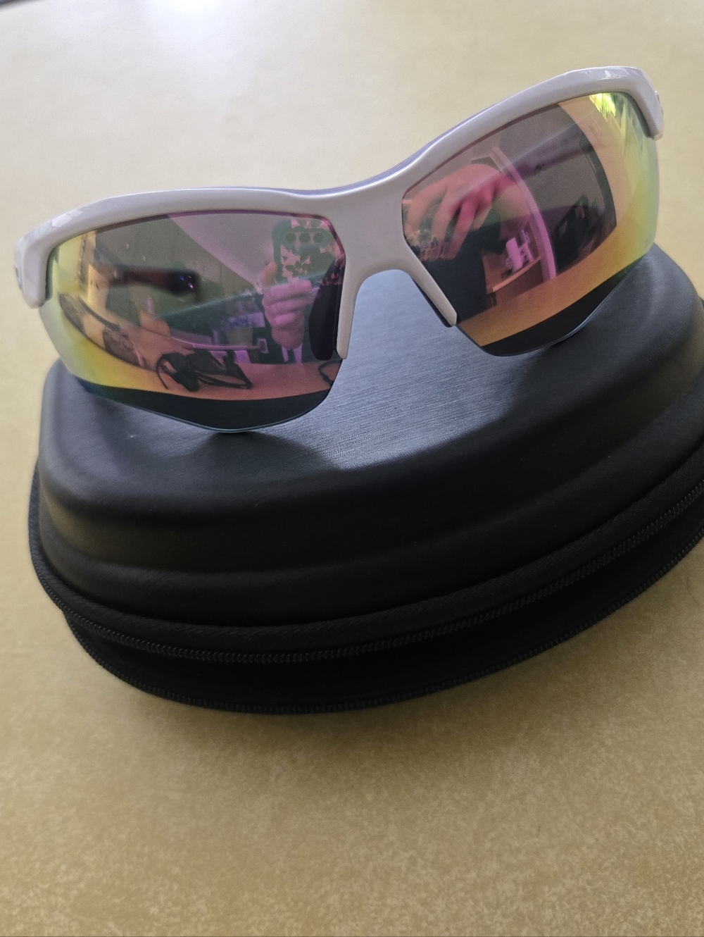 Under Armour White Frame Sunglasses with Pink Mirrored Lenses
